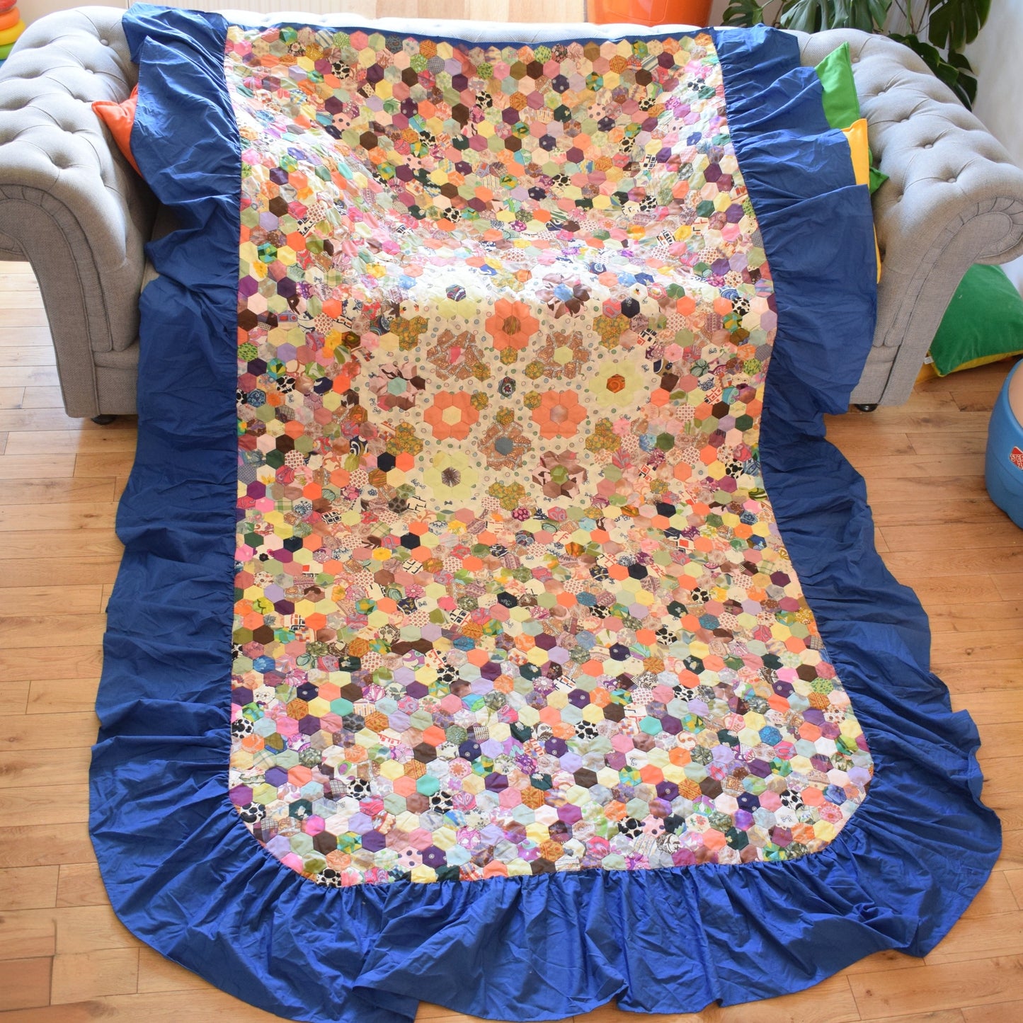 Vintage 1970s Fabric Patchwork Quilt / Bedcover