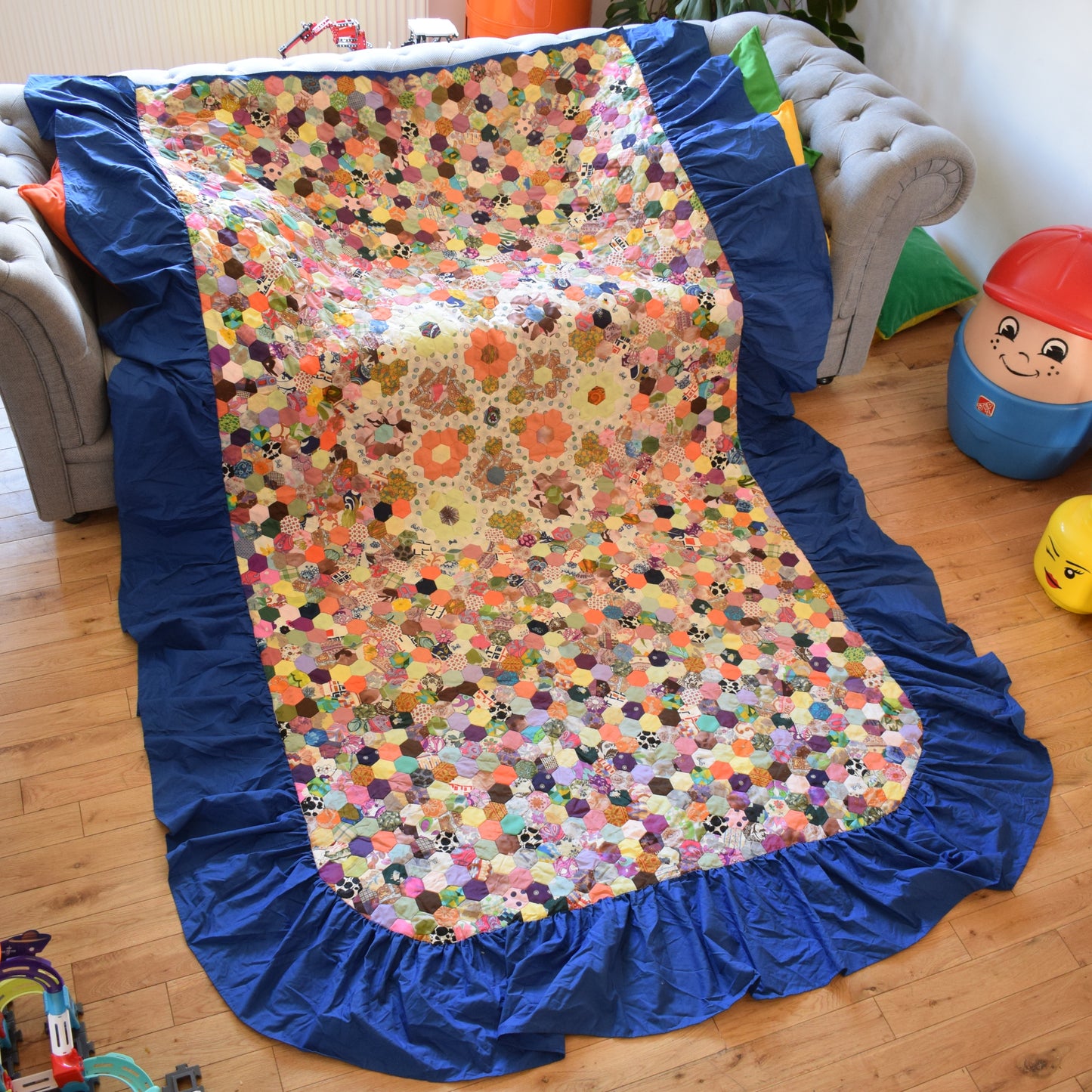 Vintage 1970s Fabric Patchwork Quilt / Bedcover