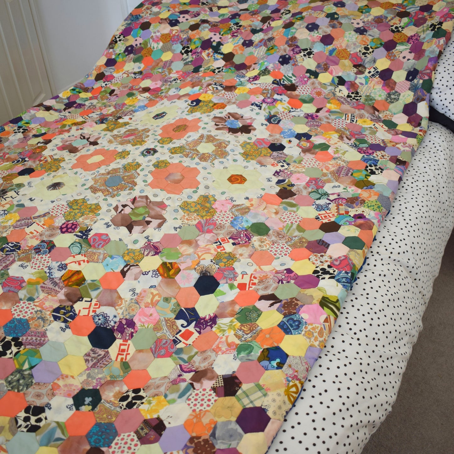Vintage 1970s Fabric Patchwork Quilt / Bedcover