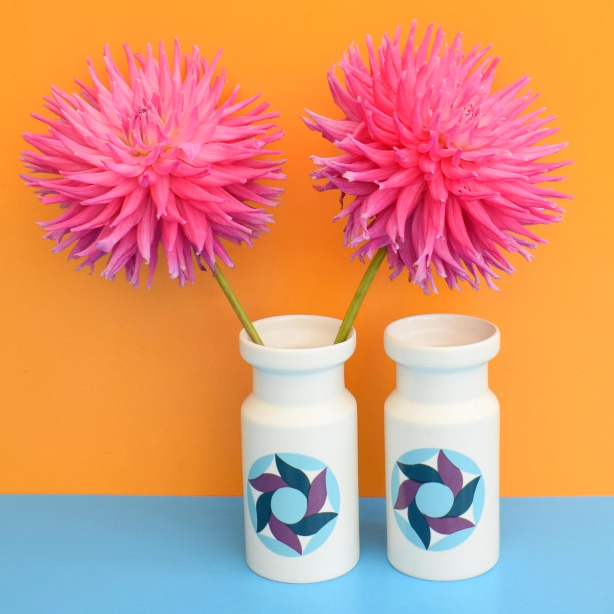 Vintage 1970s Sylvac Pinwheel Vase - Purple / Blue by Vintage