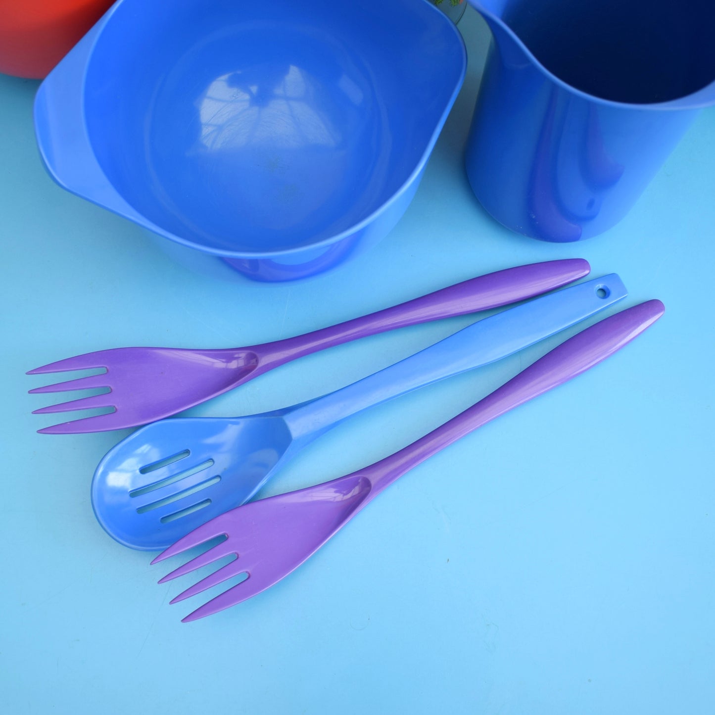 Vintage 1970s Plastic Bowls/ Utensils / Jug - Rosti / Addis