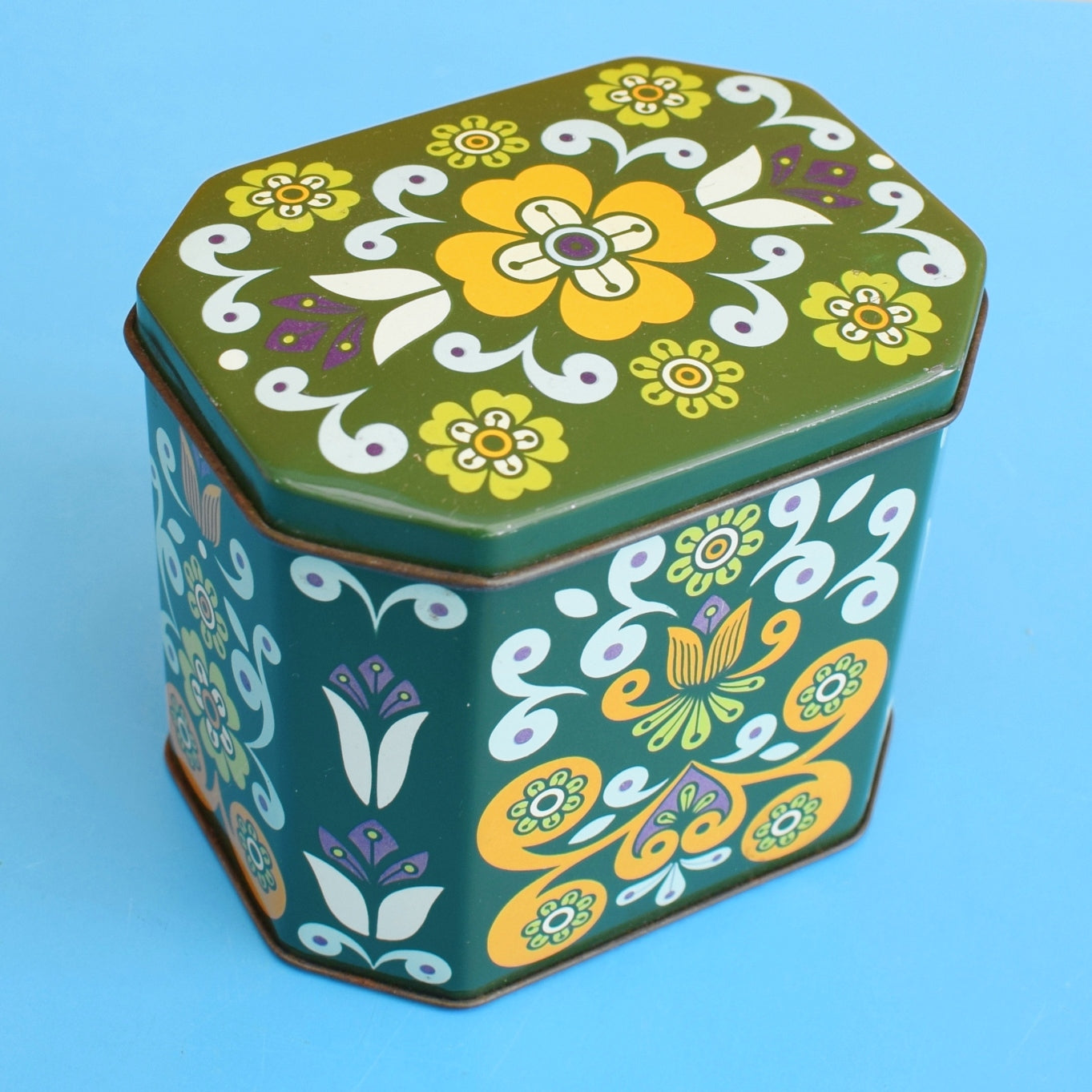 Vintage 1970s Metal Tin - Flower Design - Worcesterware - Green by Pineapple Retro