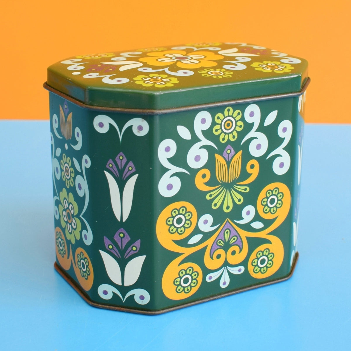 Vintage 1970s Metal Tin - Flower Design - Worcesterware - Green by Pineapple Retro