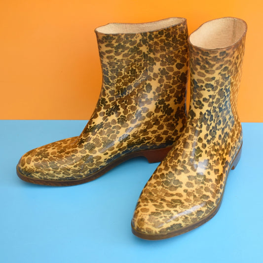 Vintage 1970s Short Leopard Print Wellies - Dunlop Sz 6 by Vintage