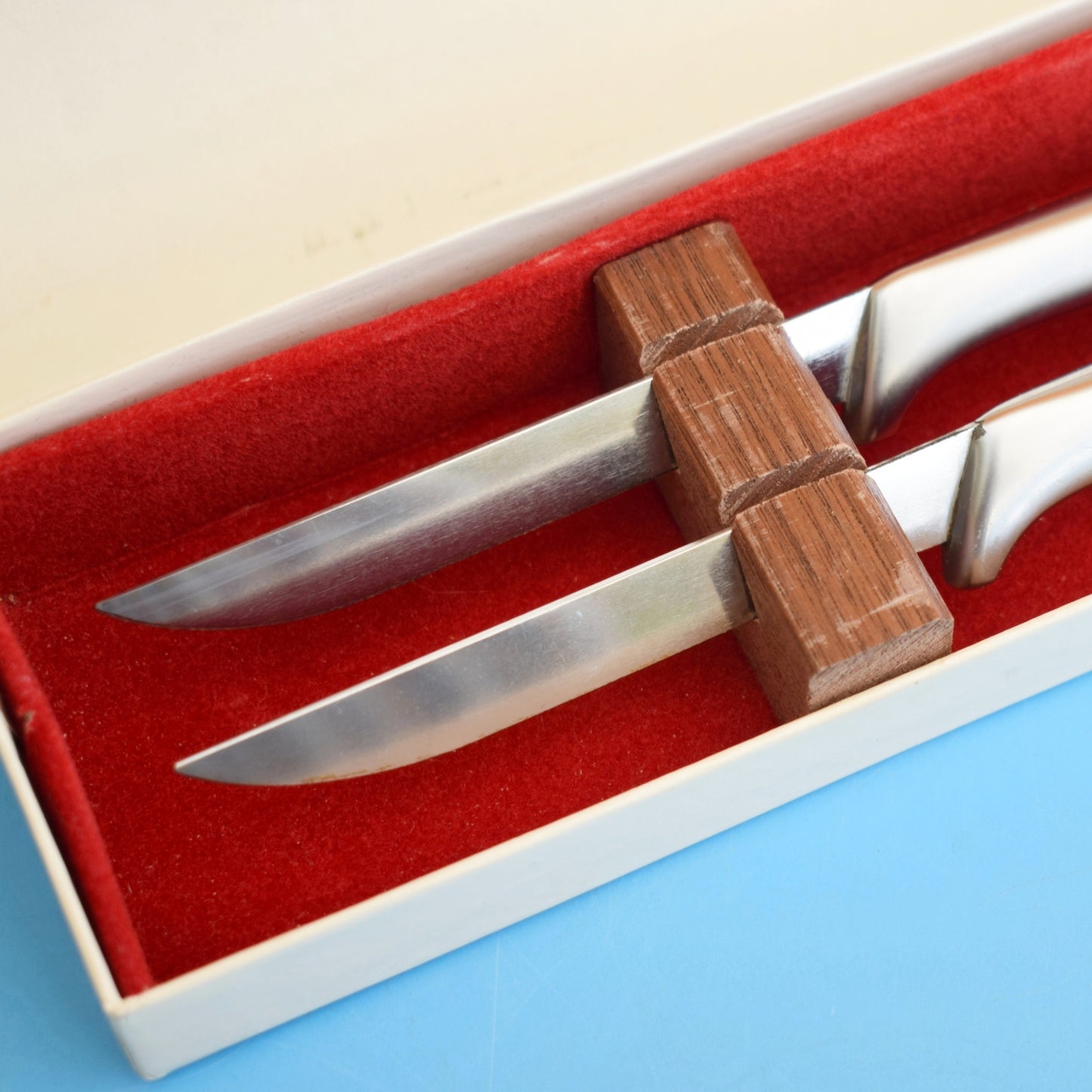 Vintage 1970s Steak Knives x2 - Gerber Legendary Blades - Miming - Boxed