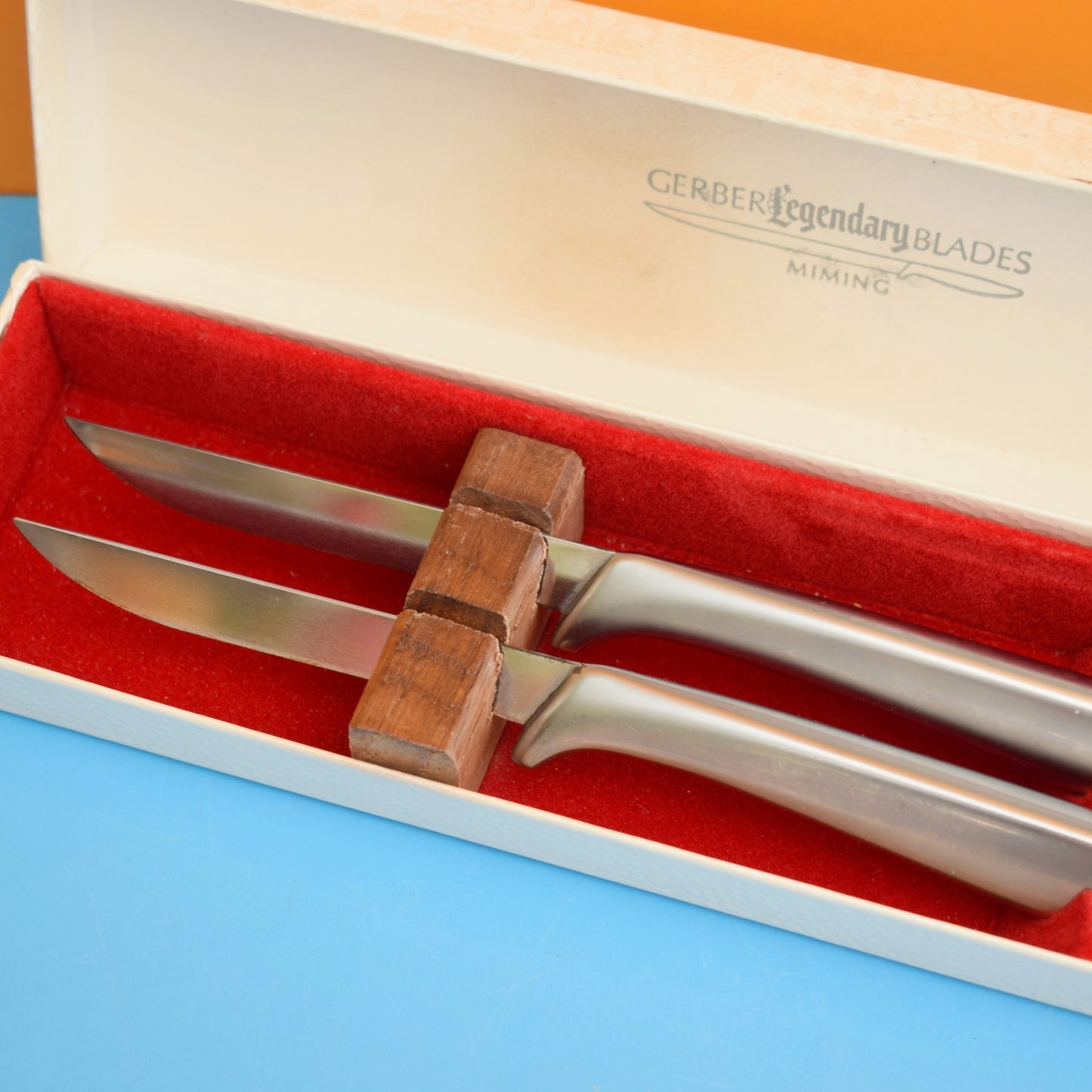 Vintage 1970s Steak Knives x2 - Gerber Legendary Blades - Miming - Boxed