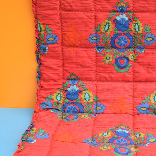 Vintage 1970s Eiderdown / Throw - Red Patterned