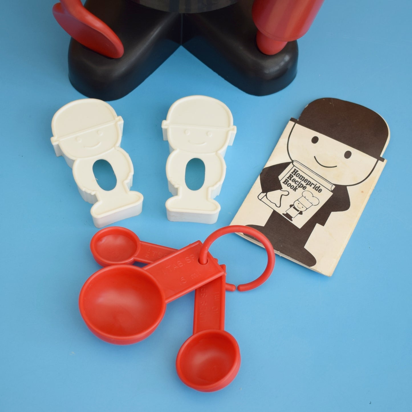 Vintage 1970s Plastic Spillers Fred Figure / Baking Set & Paperwork