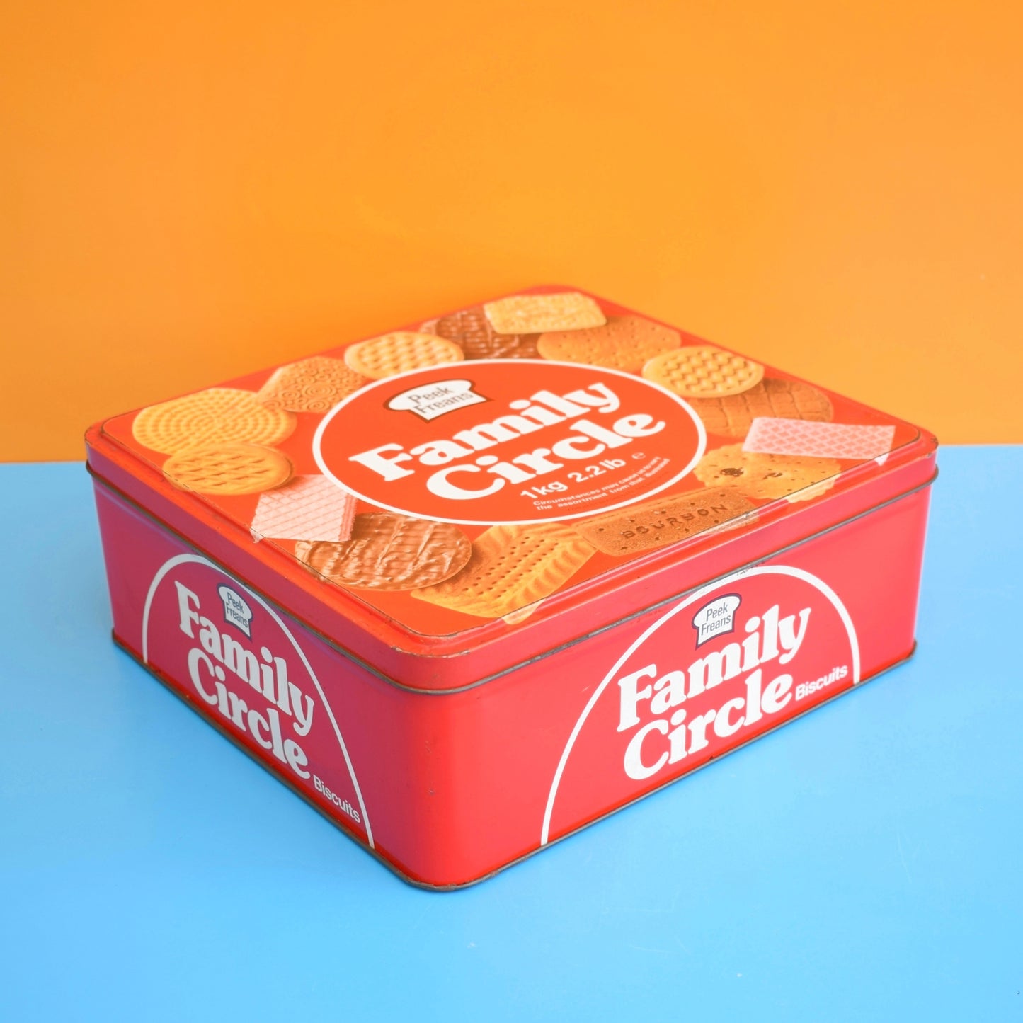 Vintage 1980s Large Biscuit Tin - Family Circle Classics