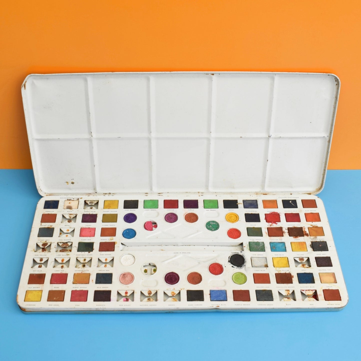 Vintage 1960s Set Of Paints In Tin - Great Graphics - Moon Landings / Space