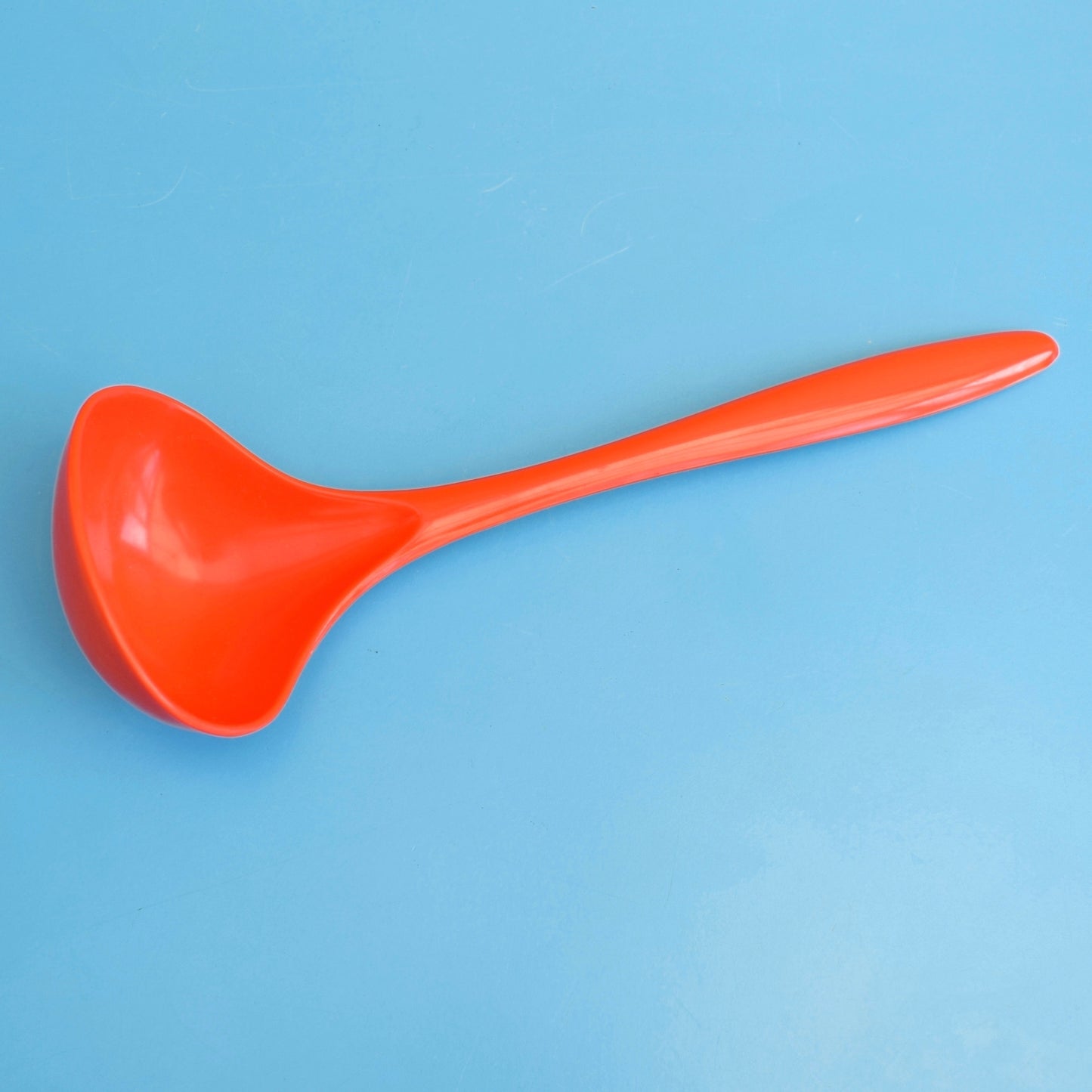 Vintage 1970s Plastic Bowls/ Utensils / Jug - Rosti / Addis