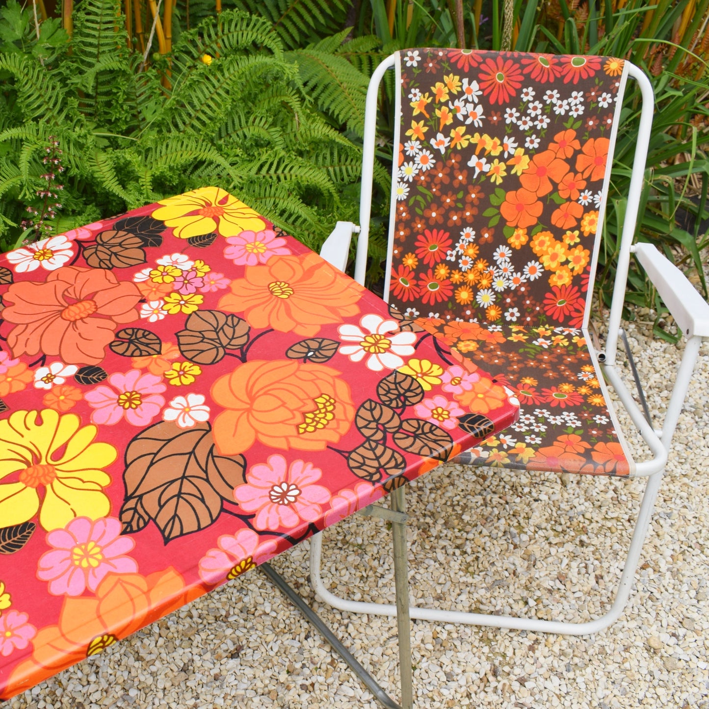 Vintage 1970s Folding Table & Chairs - Flower Power Designs