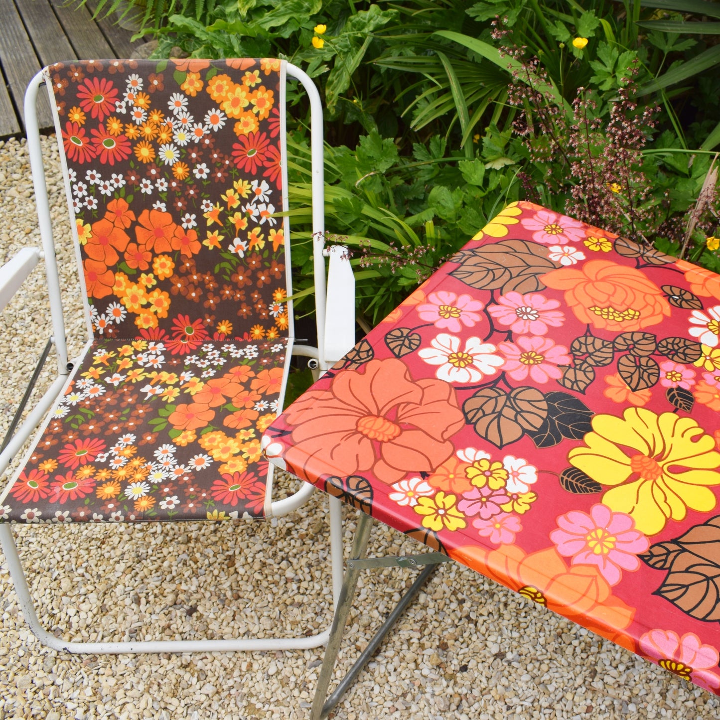 Vintage 1970s Folding Table & Chairs - Flower Power Designs