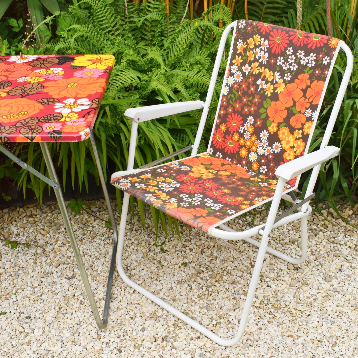 Vintage 1970s Folding Table & Chairs - Flower Power Designs