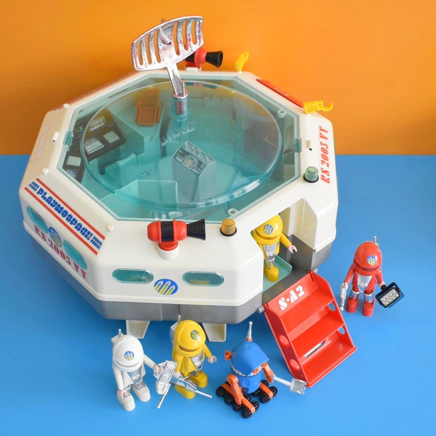 Vintage 1980s Playmobil Space Sets - Playmospace