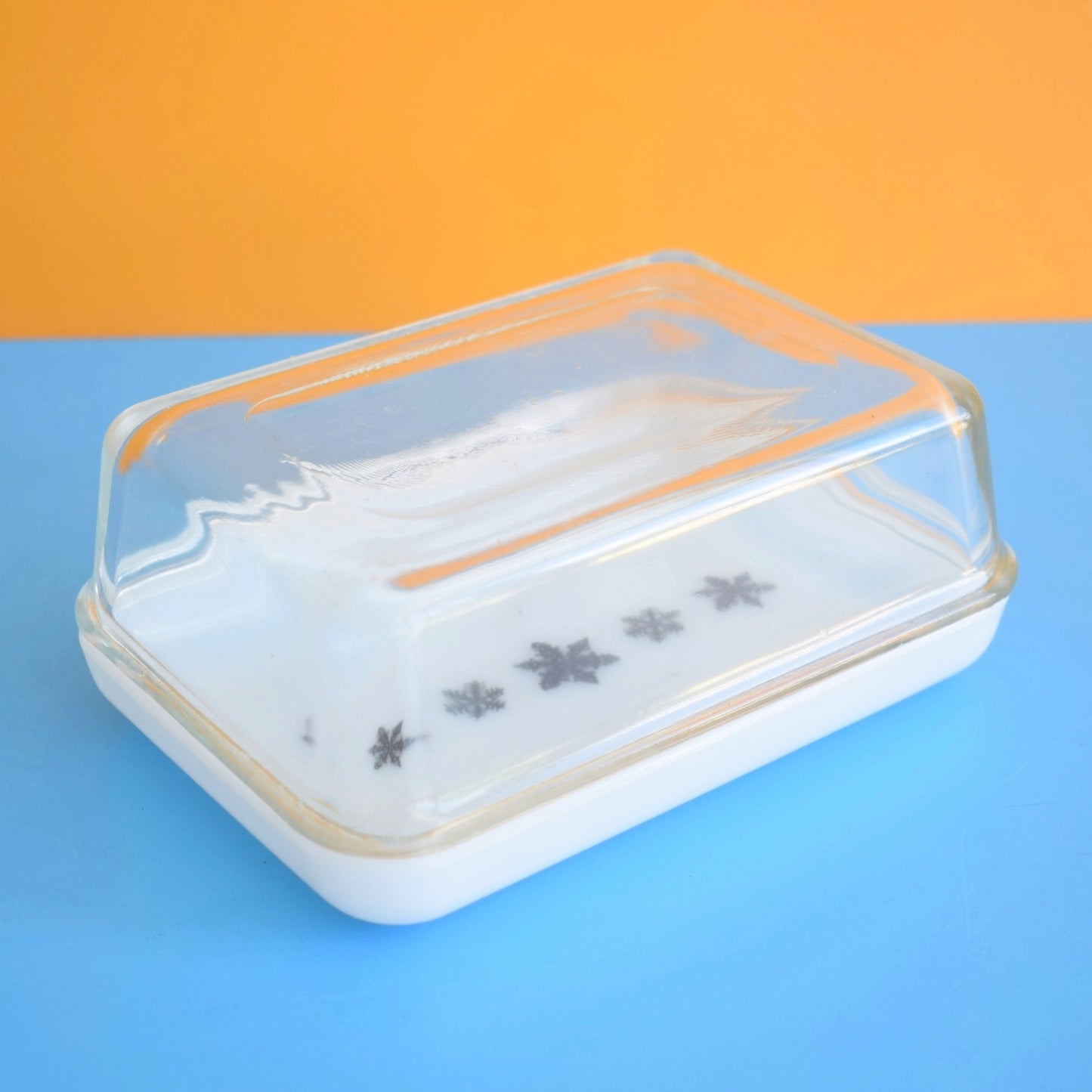 Vintage 1950s Pyrex - Rare Snowflake Butter Dish With Lid - Monochrome