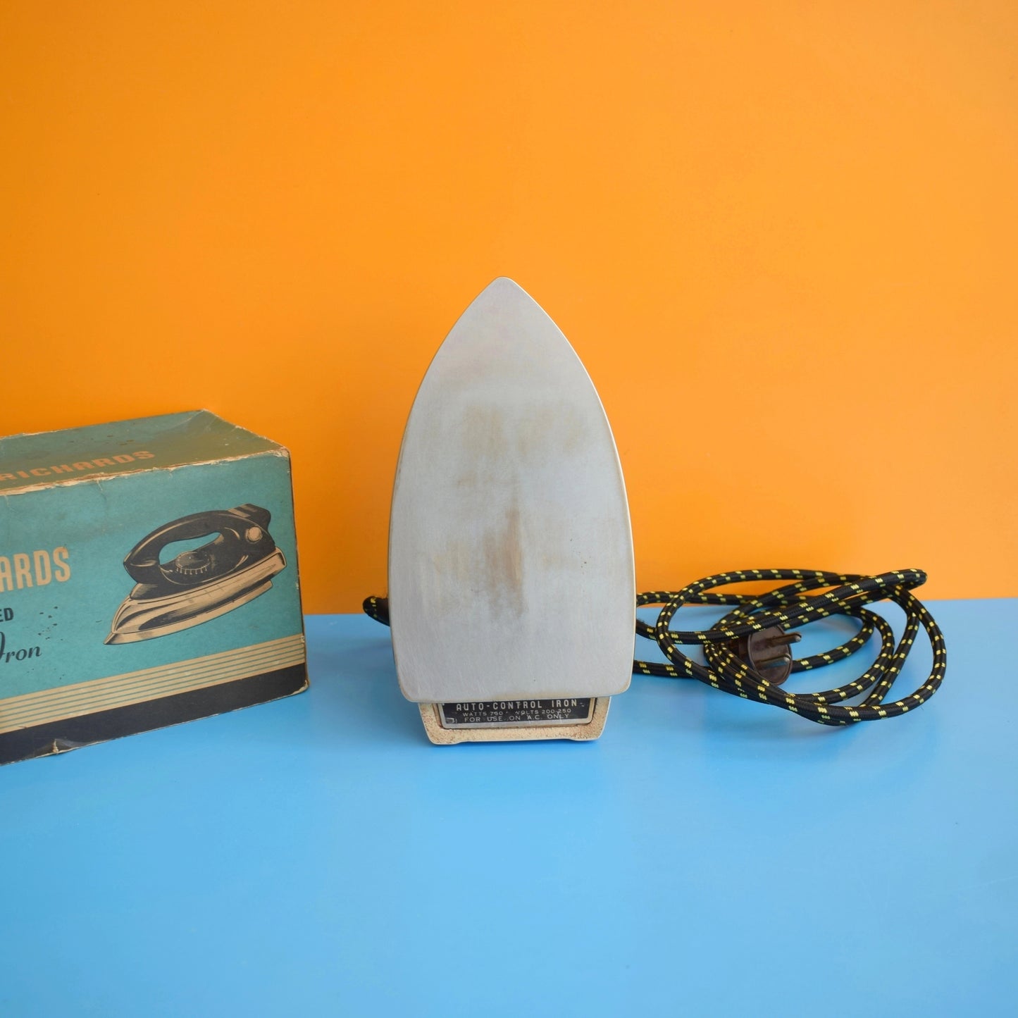 Vintage 1960s Iron - Morphy Richards - Boxed - Pale Blue