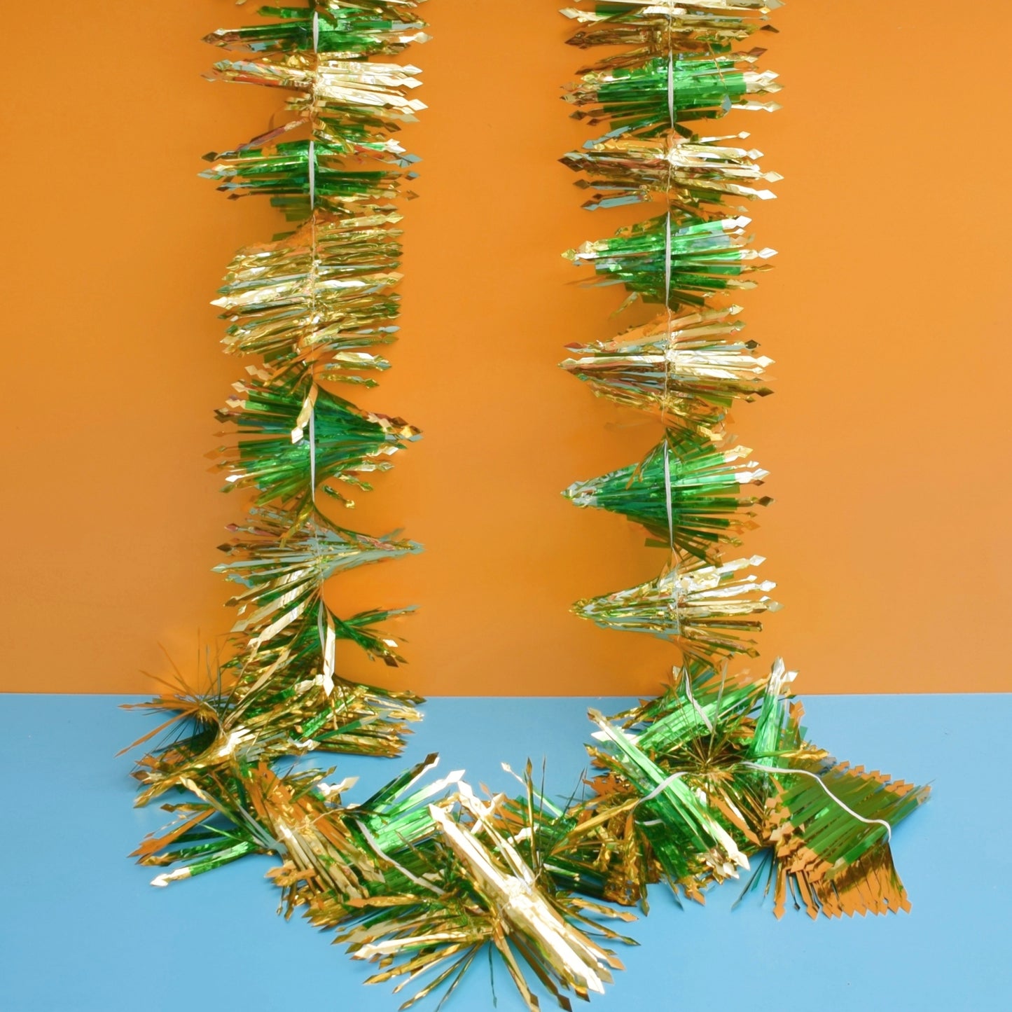Vintage 1970s Twisted Tinsel Foil Garland Decoration - Gold/ Green