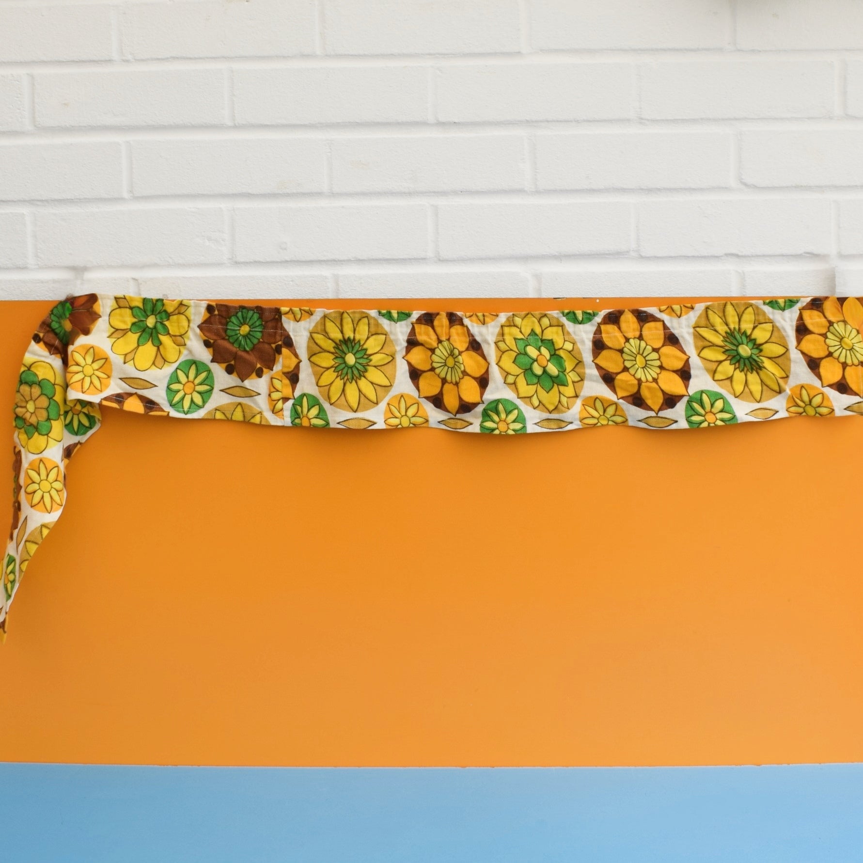 Vintage 1960s Barkcloth Curtains Pelmet - Flower Power by Vintage