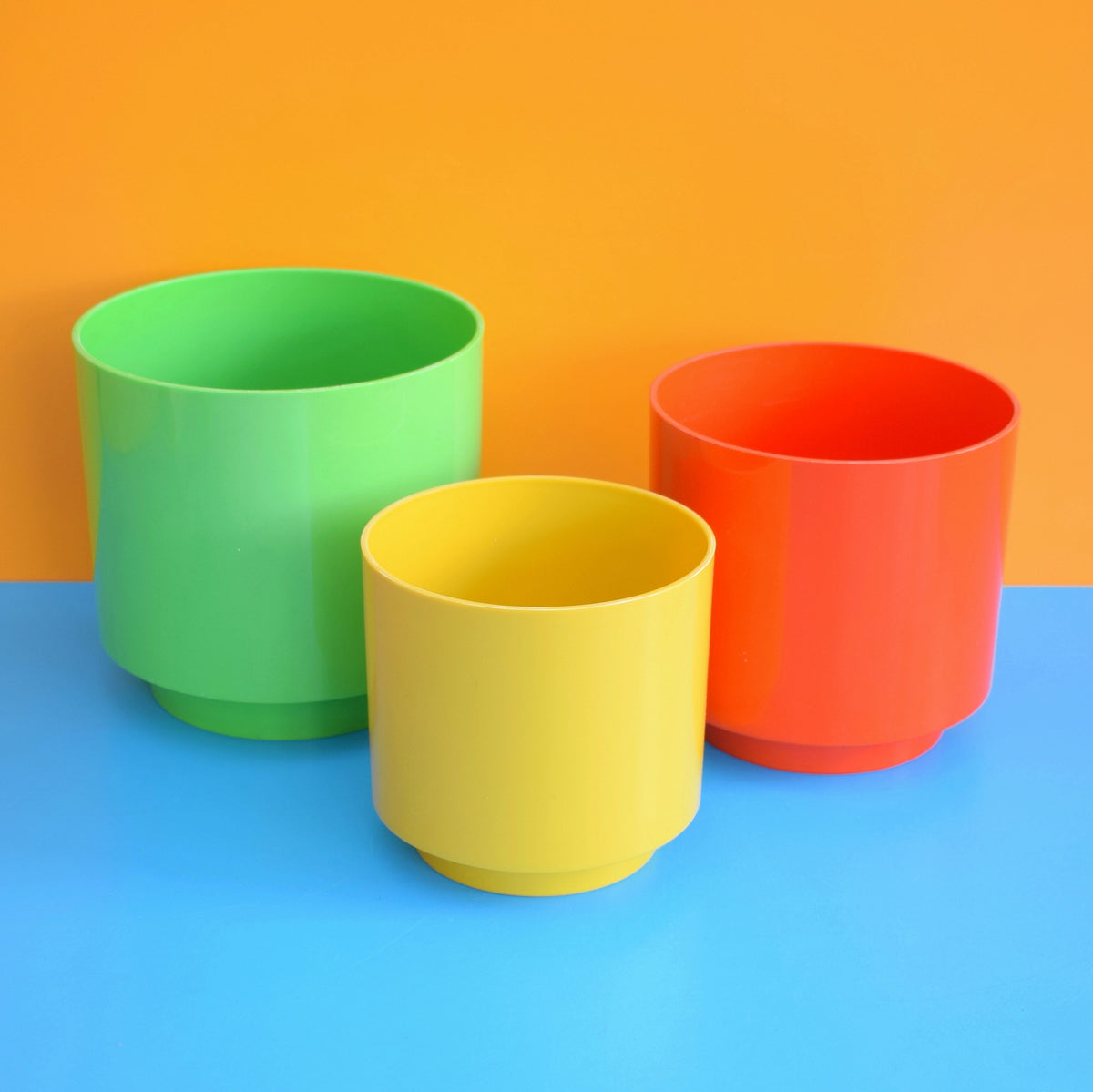 Vintage 1970s Plastic Lawnware Planters USA - Set Of 3 by Vintage