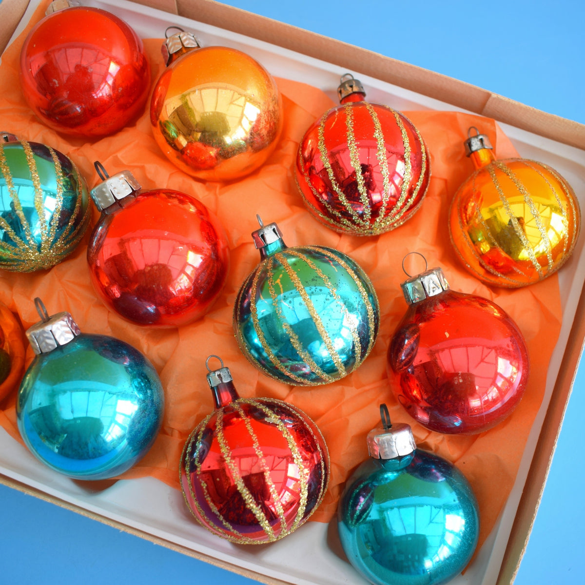 Vintage 1970s Glass Christmas Baubles - Boxed - Red, Turquoise & Gold by Pineapple Retro