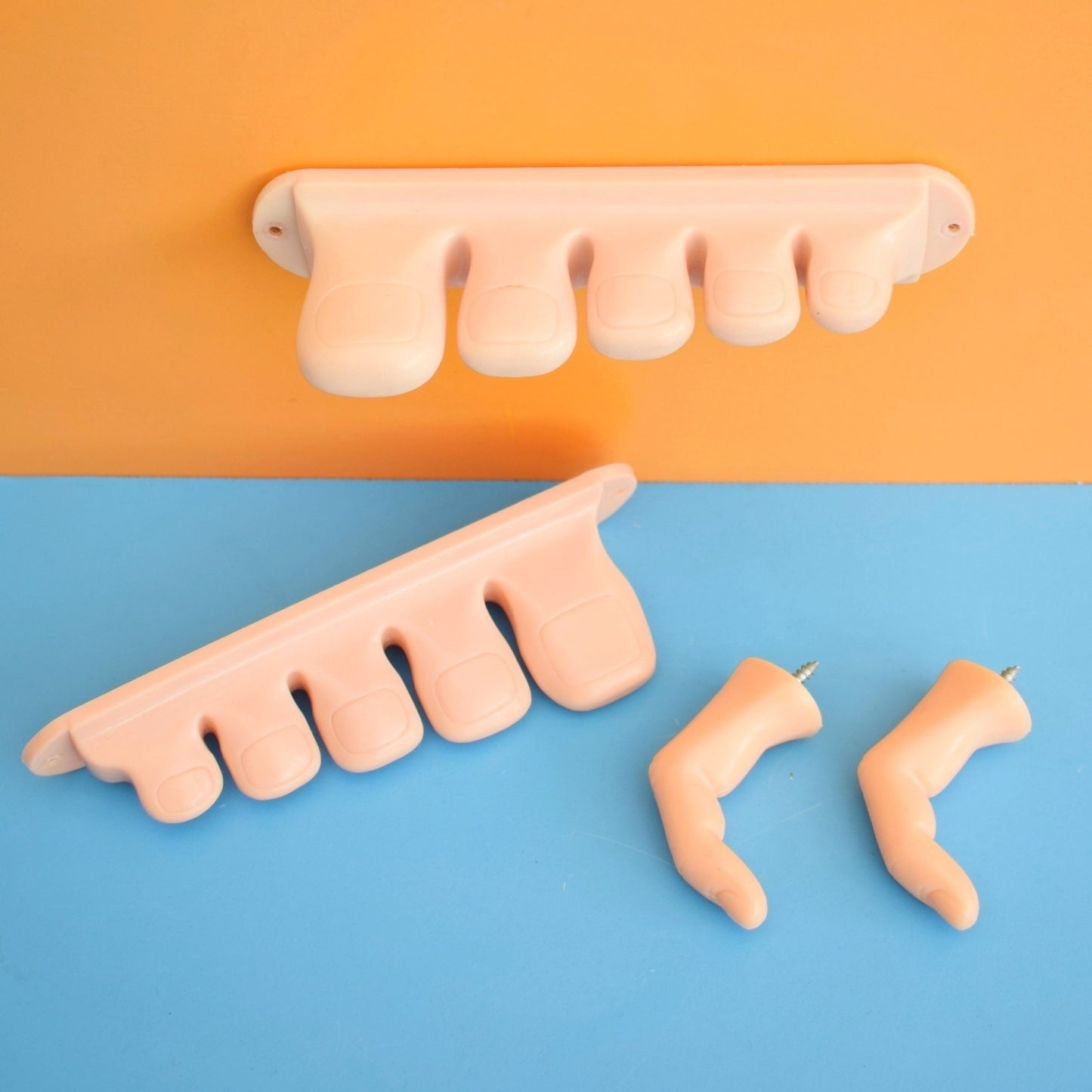 Vintage 1970s Plastic Toe / Finger Hooks - Very Kitsch