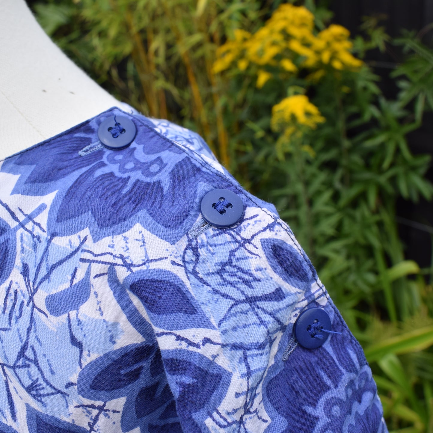 Vintage 1960s Cotton Butterfly Dress - Blue & White-  Size 14/16