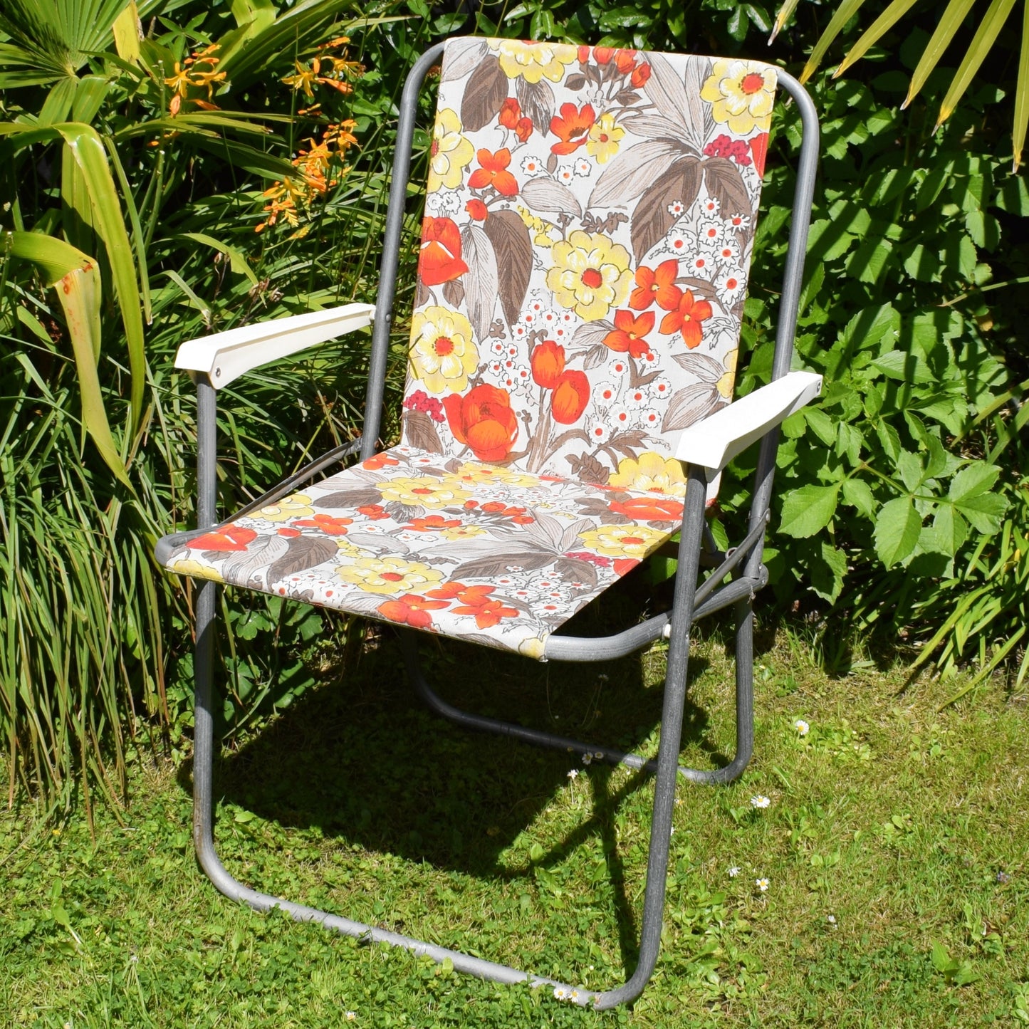 Vintage 1970s Folding Garden Chair - Flowers- Brown / Orange