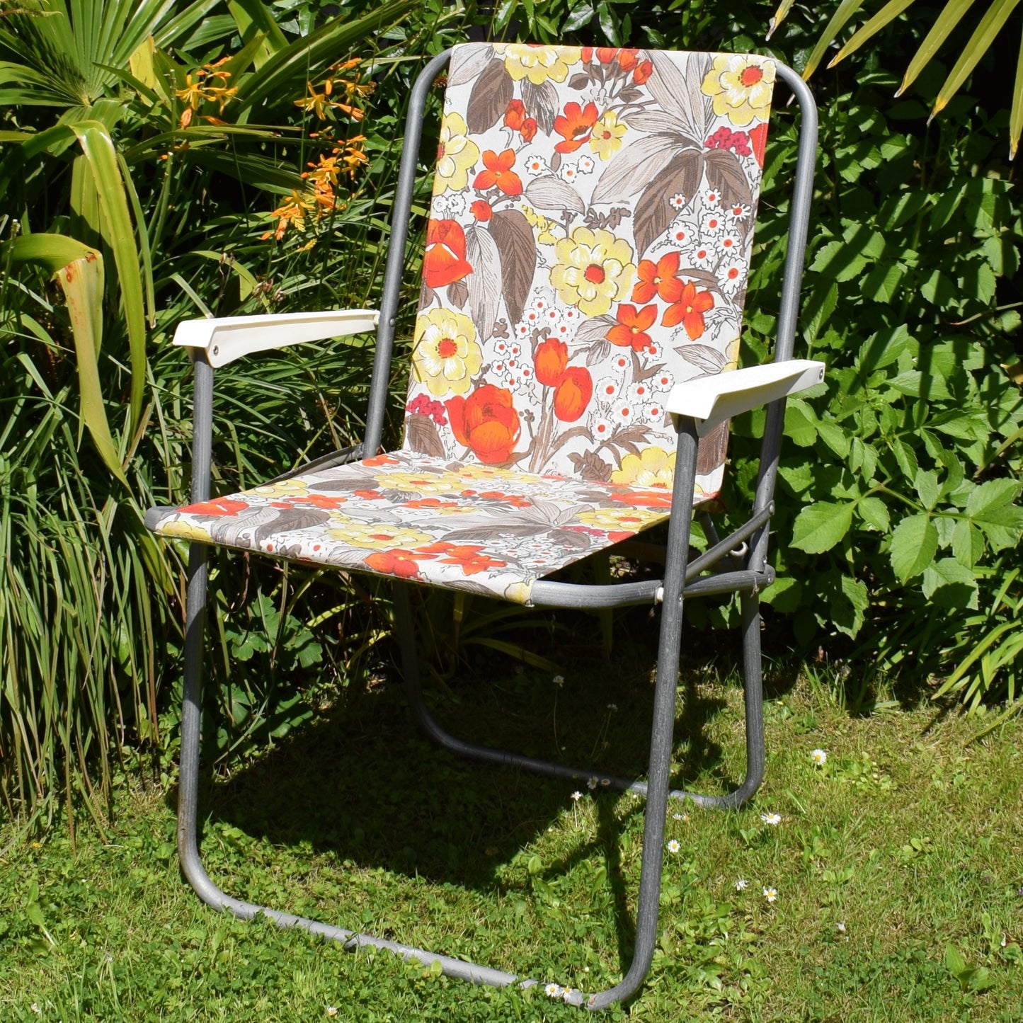 Vintage 1970s Folding Garden Chair - Flowers- Brown / Orange