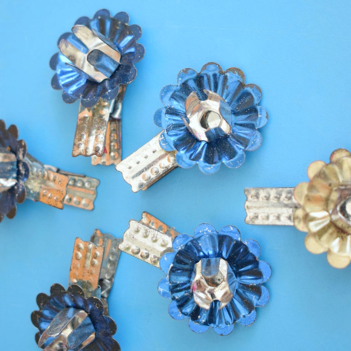 Vintage 1960s Christmas Tree Candle Clips In Tin x19 by Pineapple Retro
