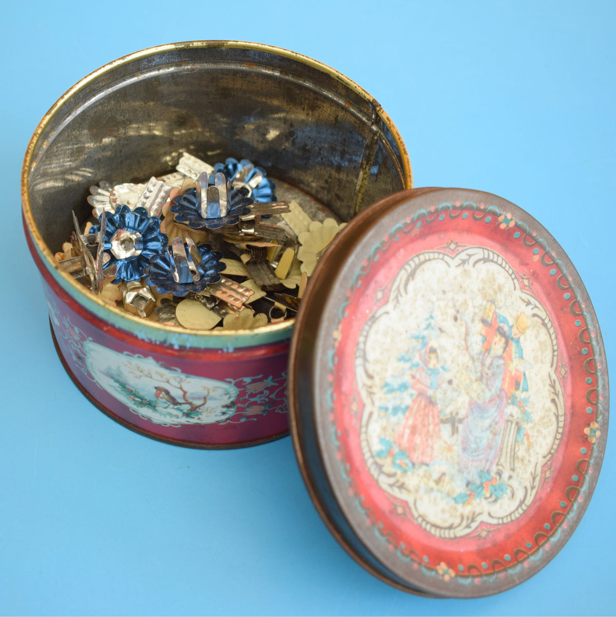 Vintage 1960s Christmas Tree Candle Clips In Tin x19 by Pineapple Retro