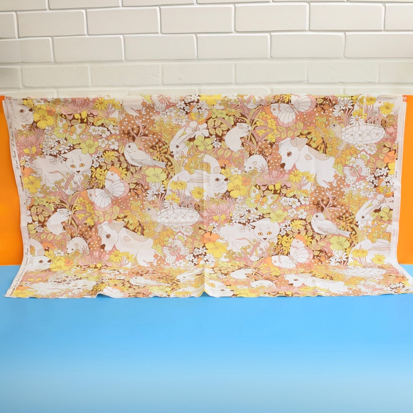 Vintage 1960s Sanderson Fabric - Spot And Friends