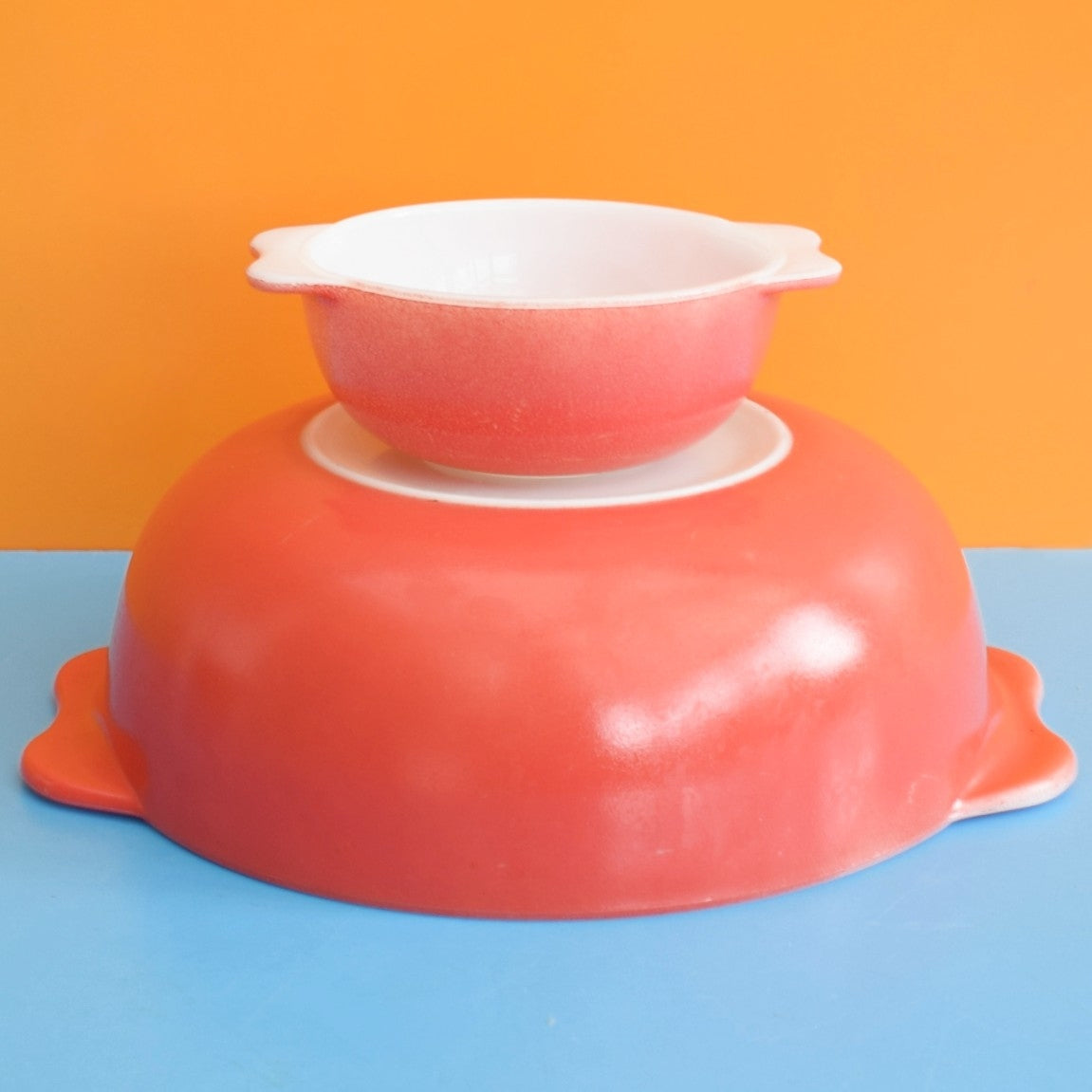 Vintage 1950s Pyrex Glass - Nest Of Bowls - Coral Pink