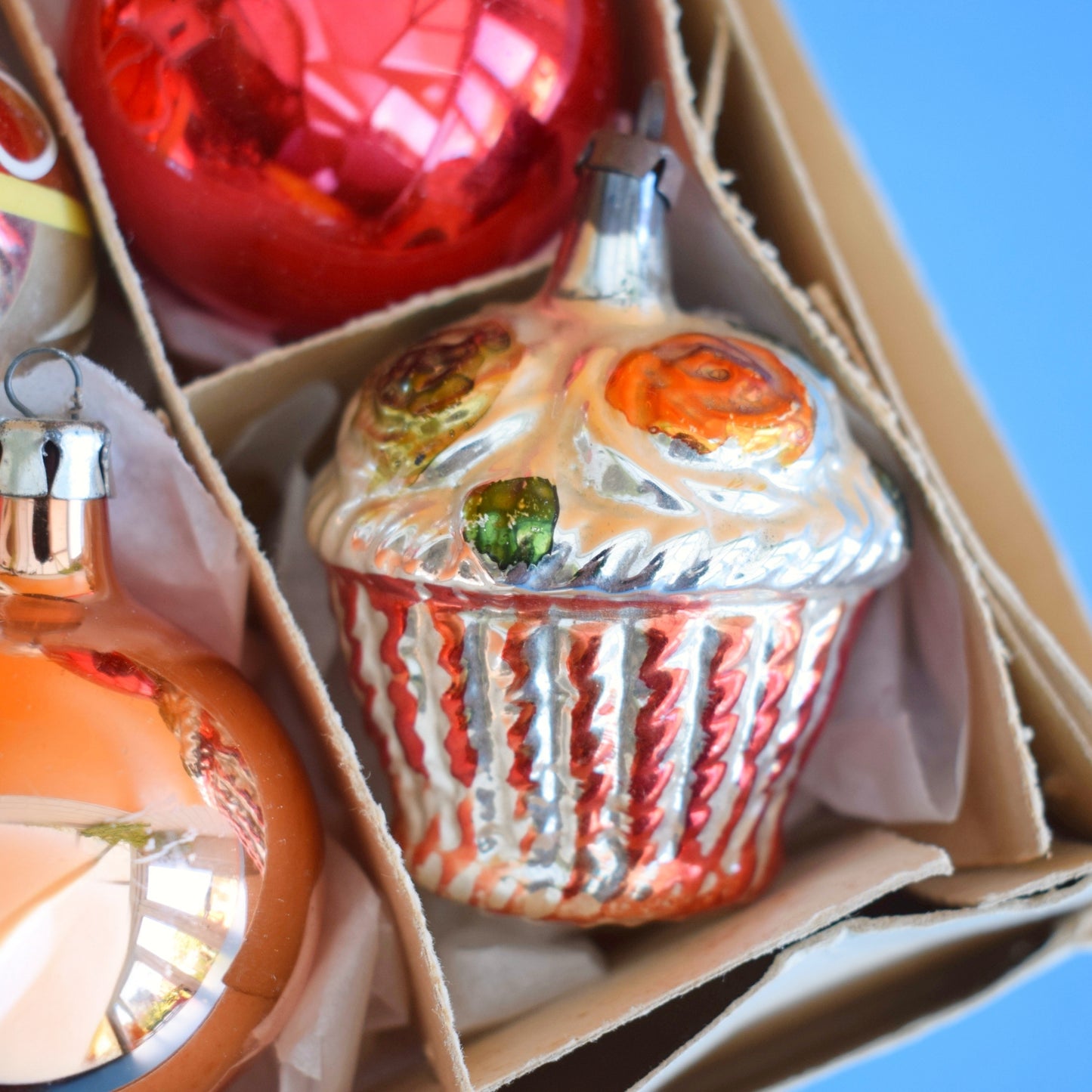 Vintage 1960s Glass Christmas Baubles - Boxed Medium- Red/ Gold