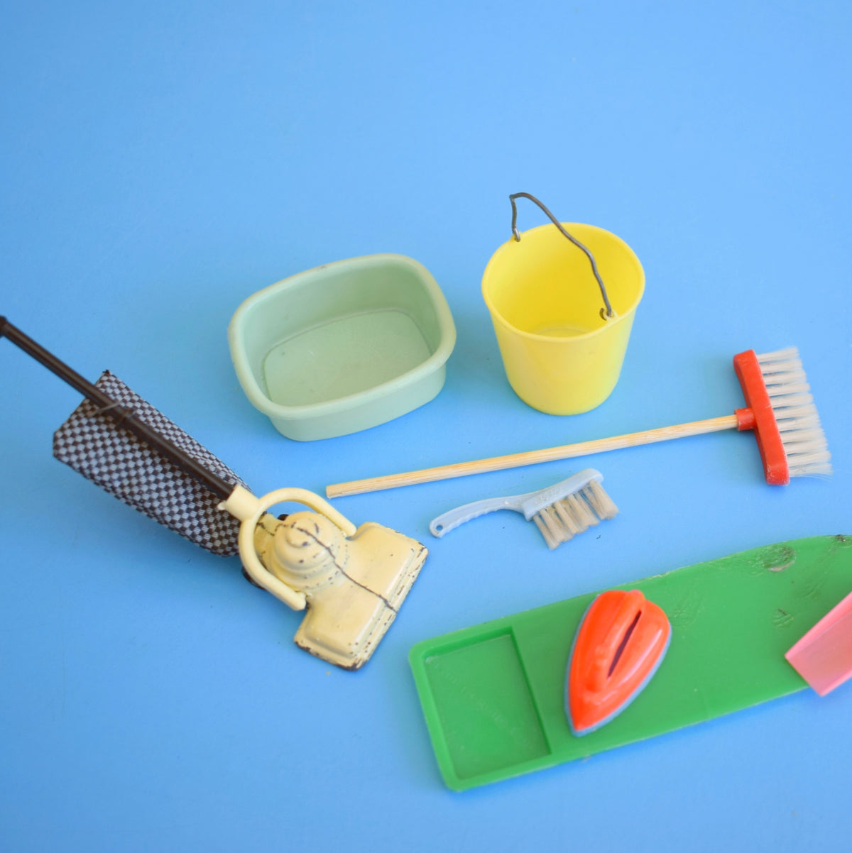 Vintage 1960s Plastic / Metal Dolls House Kitchen Cleaning Equipment by Pineapple Retro
