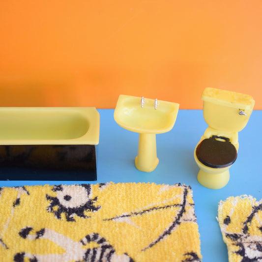 Vintage 1960s Plastic Bathroom Set - Lundby - Yellow & Black by Pineapple Retro