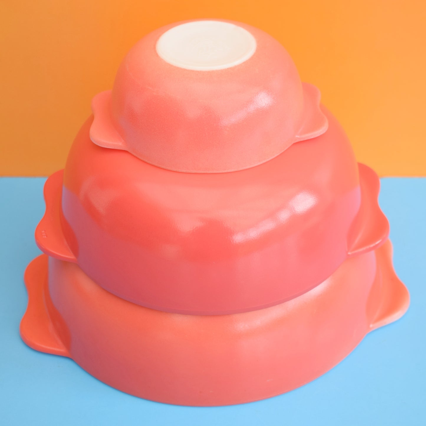 Vintage 1950s Pyrex Glass - Nest Of Bowls - Coral Pink