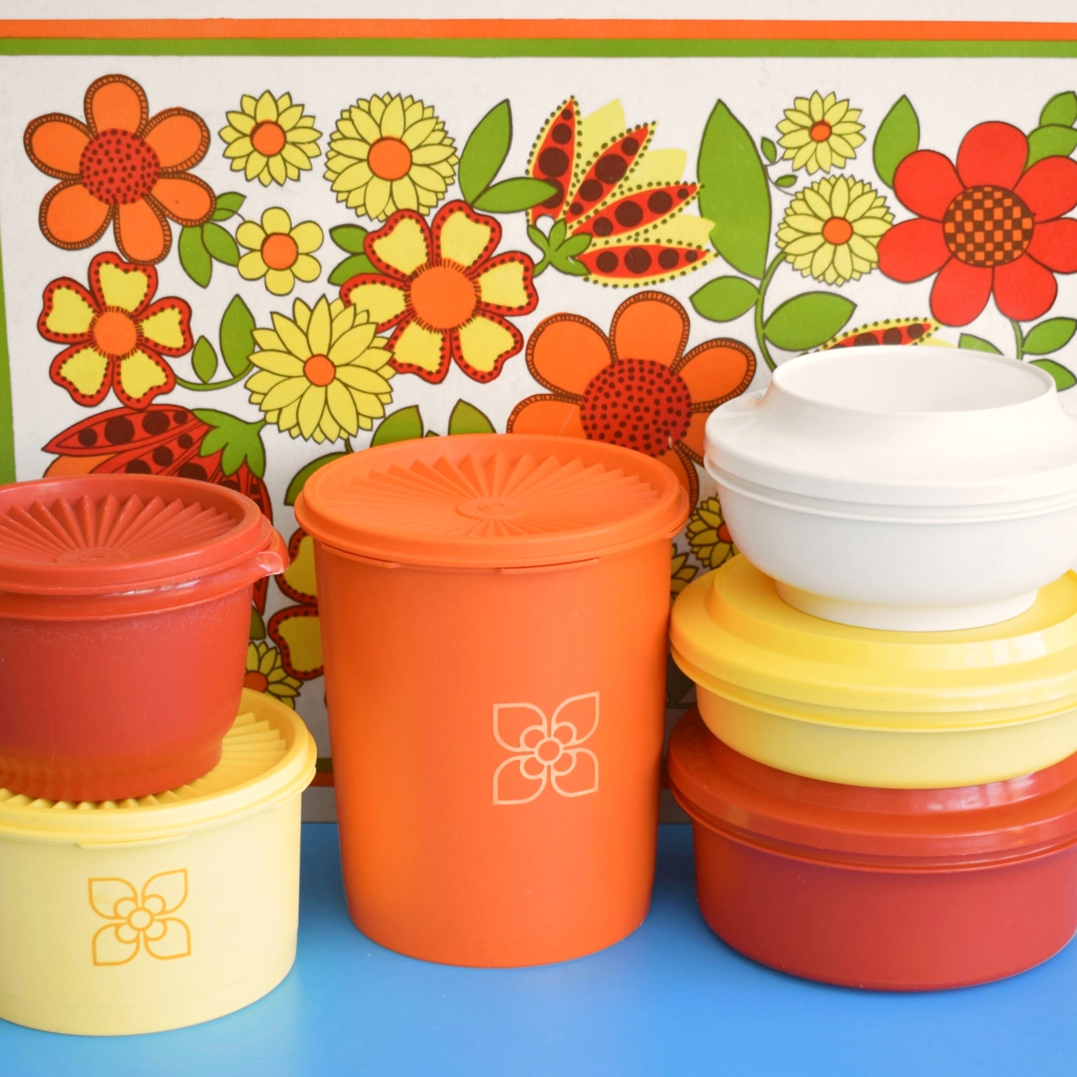 Vintage 1970s Tupperware Selection Of Containers - Rust / Yellow /Crea ...