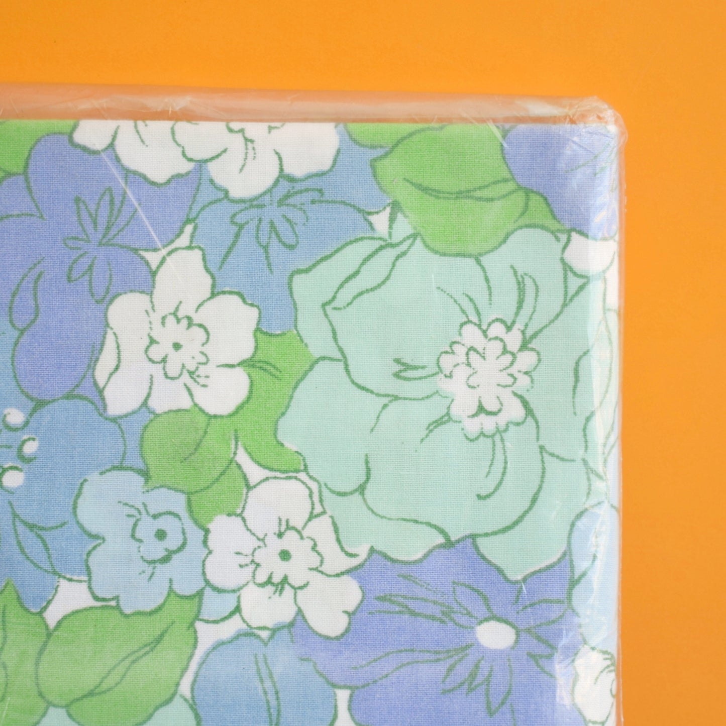 Vintage 1970s Single Pillowcase - Yellow Roses / Blue & Green Flowers