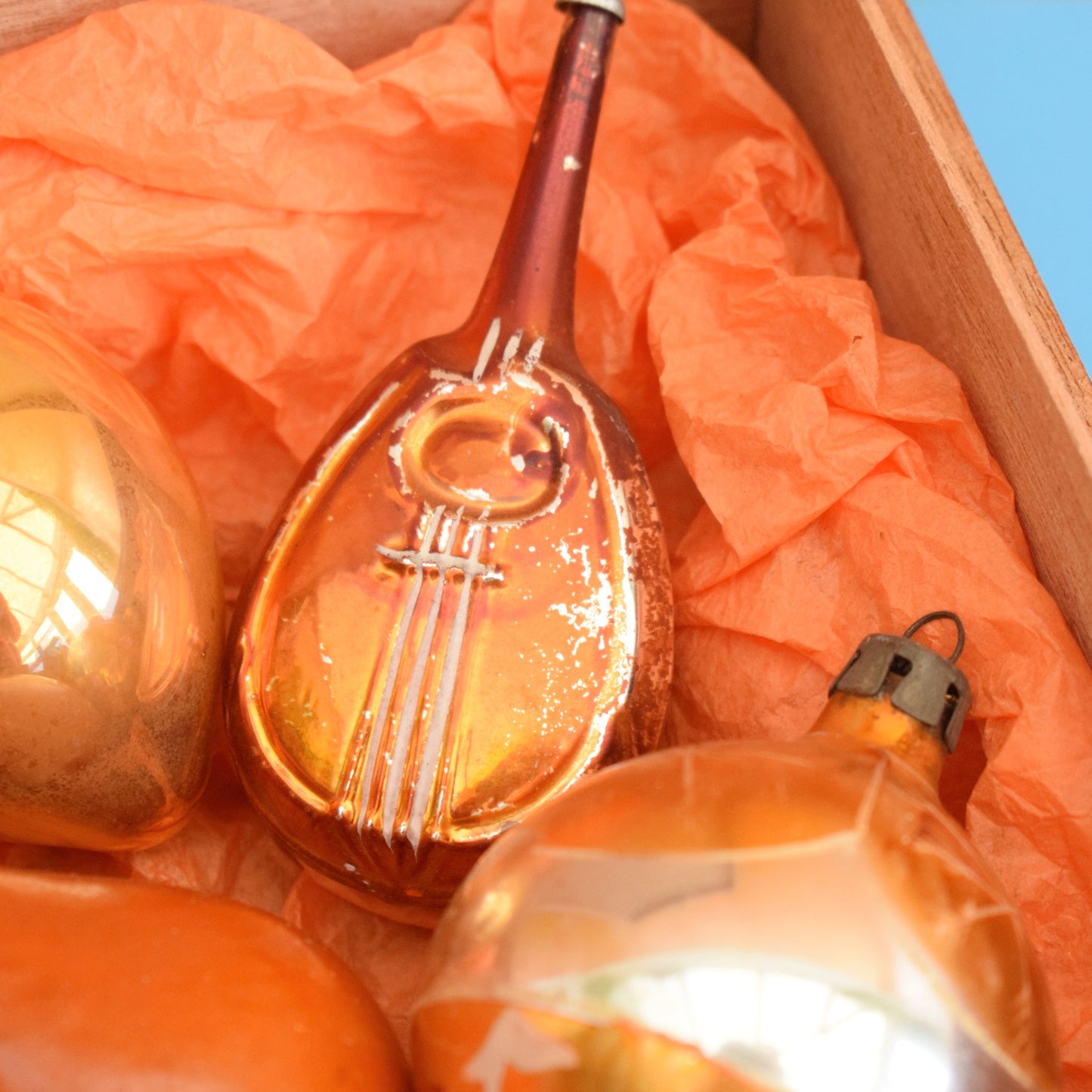 Vintage 1970s Glass Christmas Baubles - Orange / Gold - Wooden Box
