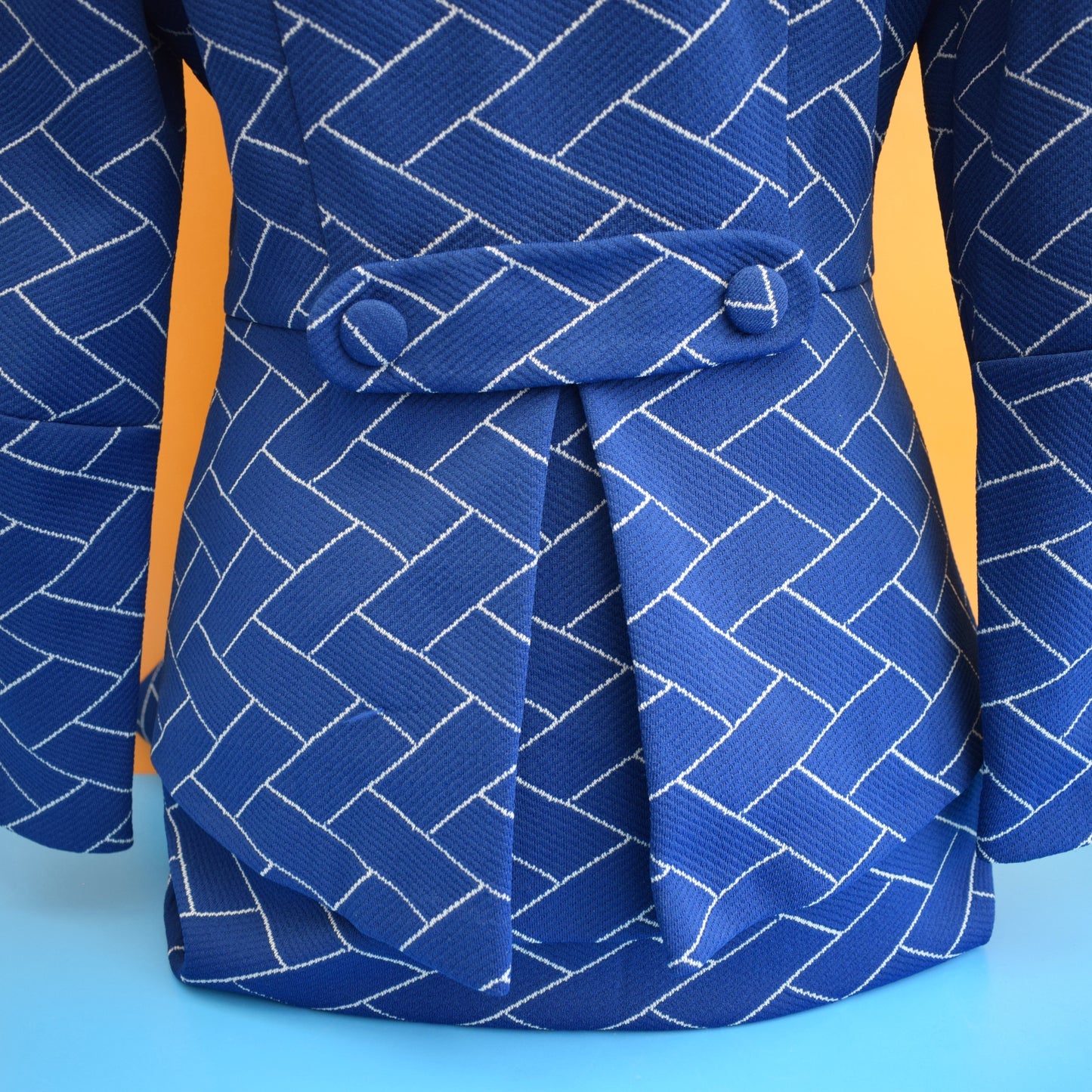 Vintage 1960s Suit - Jacket & Skirt - Blue Geometric - Size 12-14