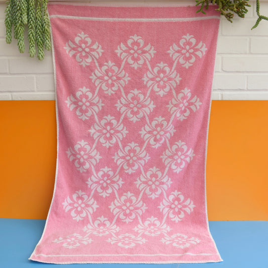 Vintage 1960s Cotton Bath Towel - Barbie Pink