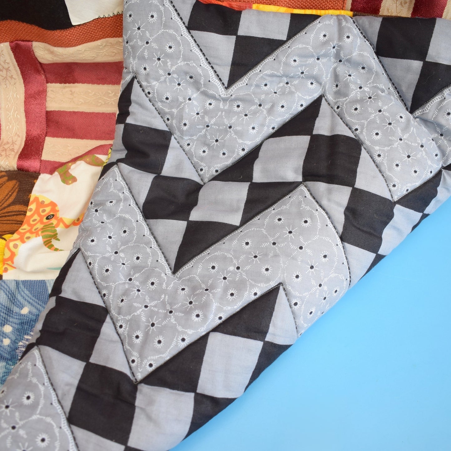 Vintage 1980s Patchwork Quilt / Bedcover - Mixed Patterns / Windmill