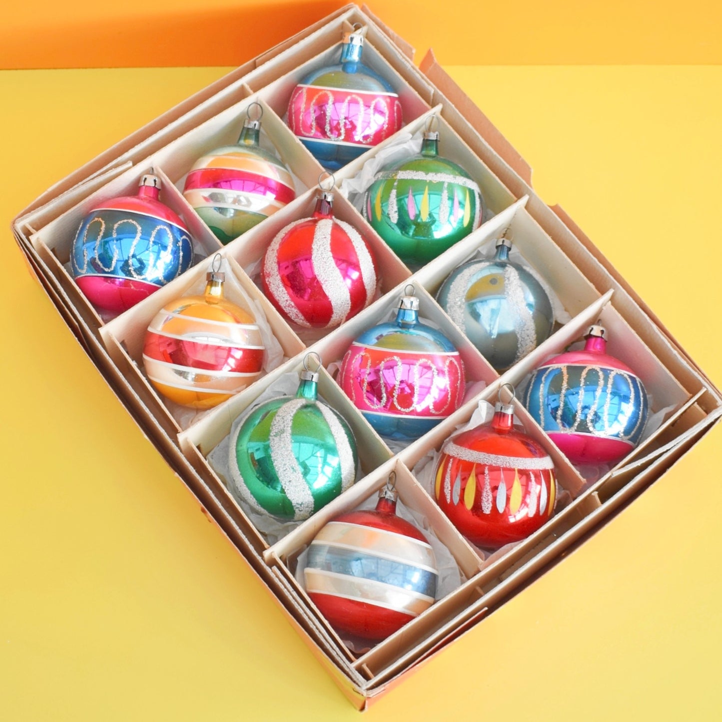 Vintage 1970s Glass Christmas Baubles - Larger - 12