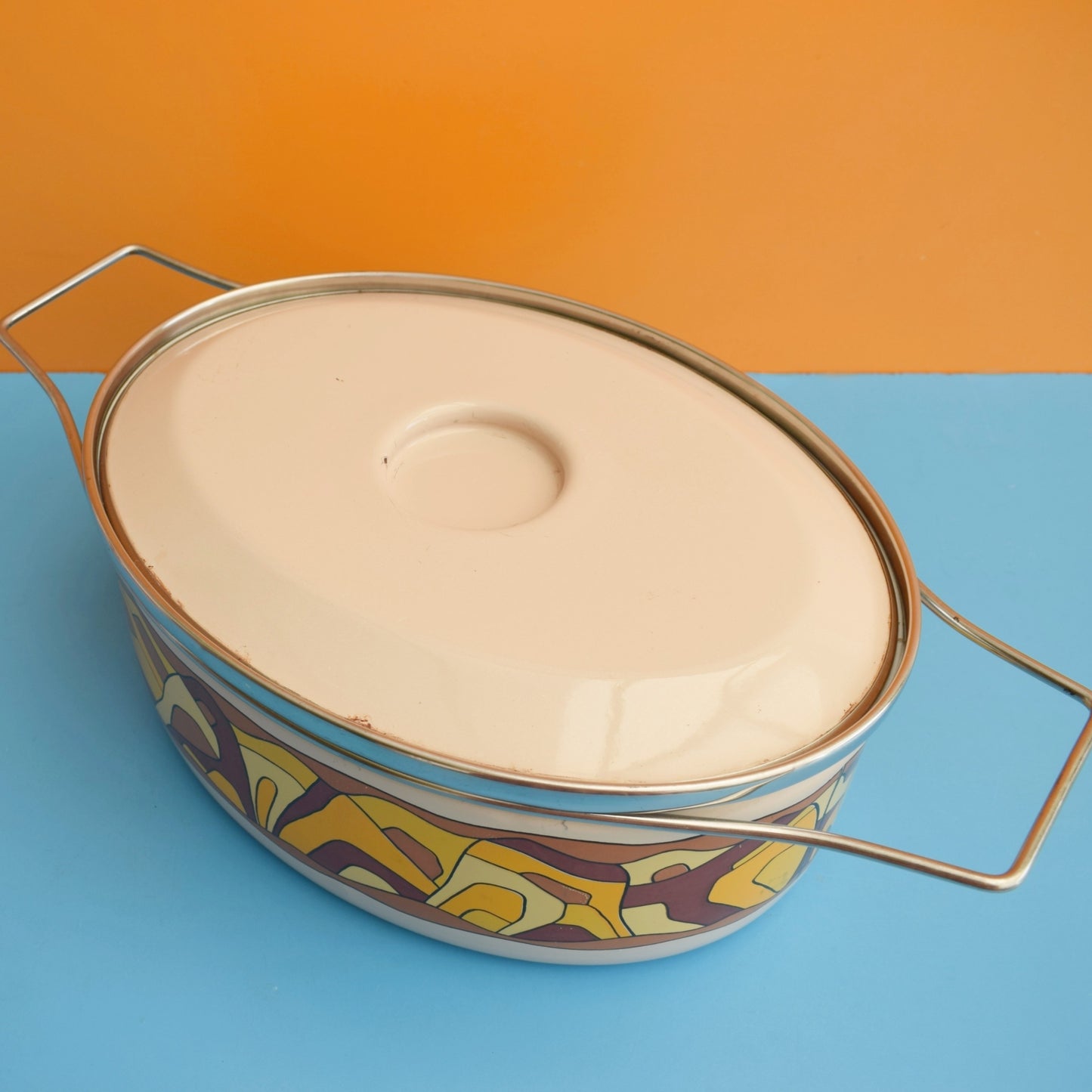 Vintage 1960s Enamel Casserole - Siltal Italy - Yellow & Brown Design