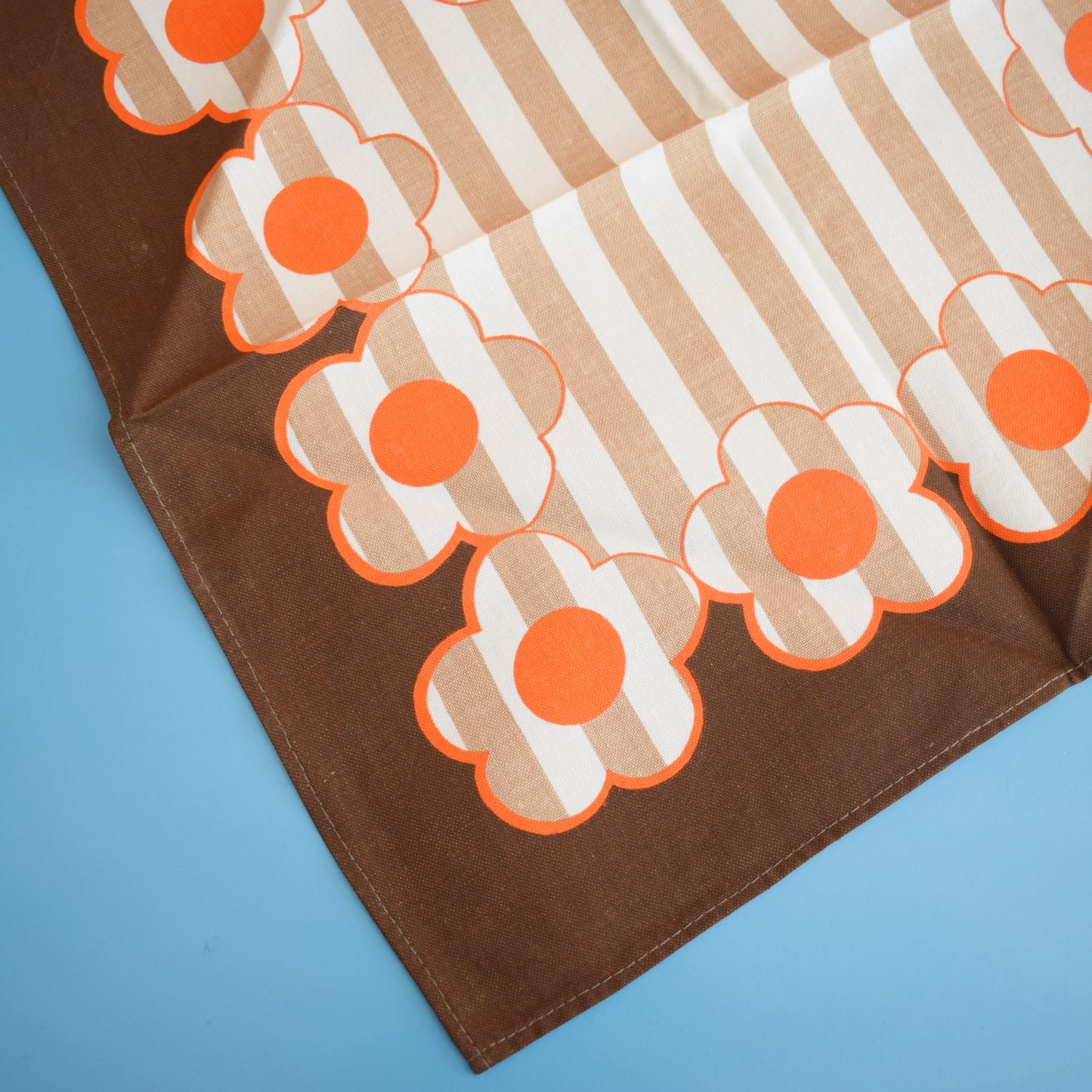 Vintage 1970s Large Tablecloth & Napkin Set - Brown Orange Flower