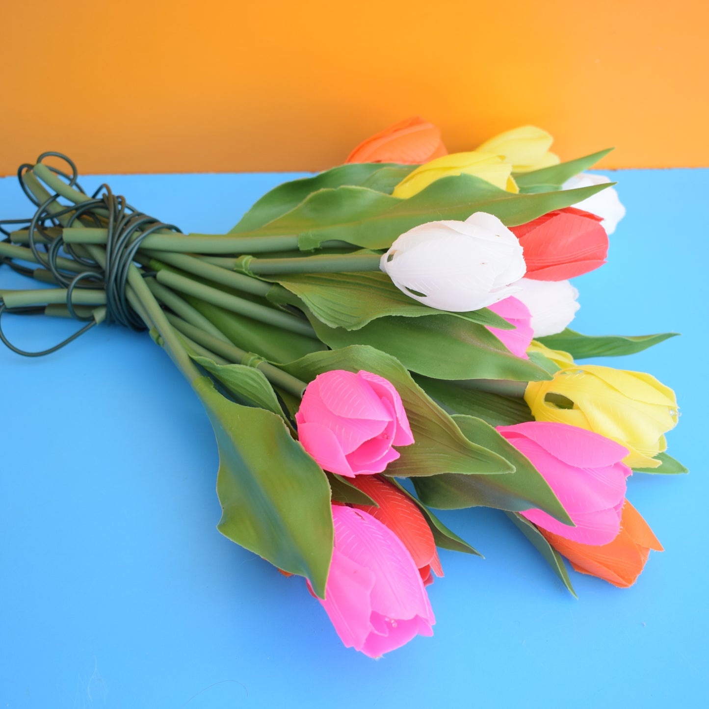 Vintage 2004 Plastic Tulip Flower Lights .