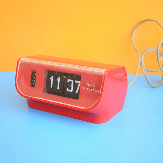 Vintage 1970s Flip  Alarm clock Radio- Empress 1155