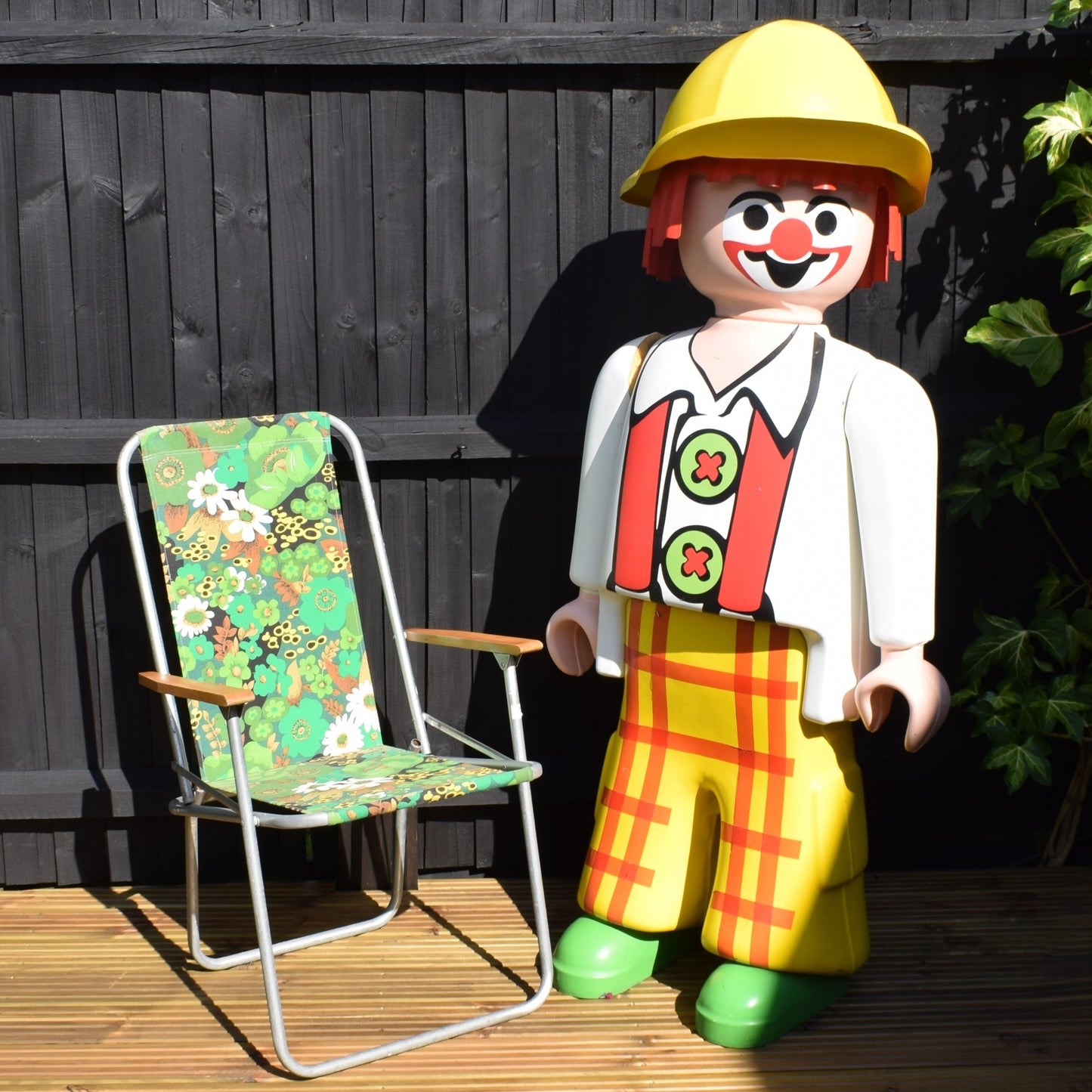 Vintage 1970s Folding Garden Chairs - Flower Power - Green