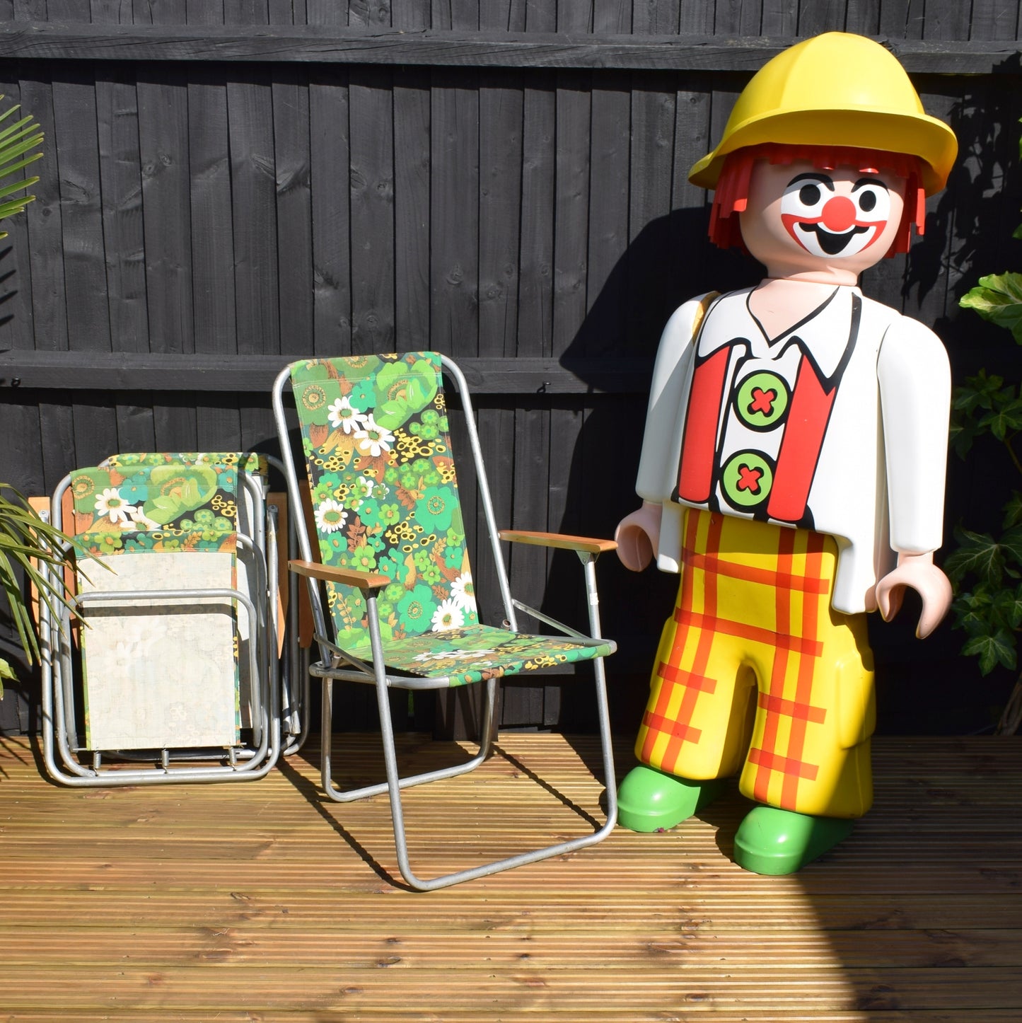 Vintage 1970s Folding Garden Chairs - Flower Power - Green